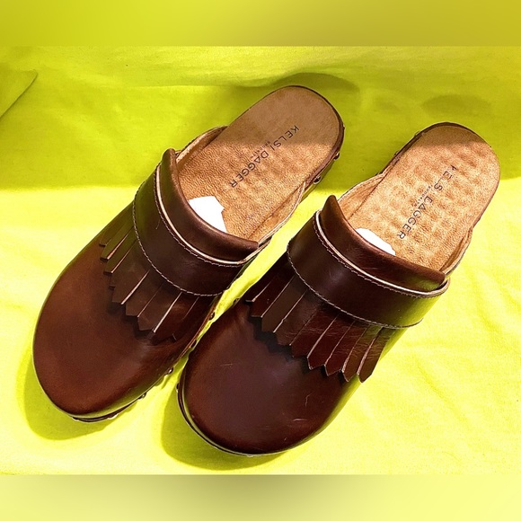 KELSI DAGGER BROOKLYN: Woman size 6 Brown leather clogs that slip on with ease. - Picture 6 of 11